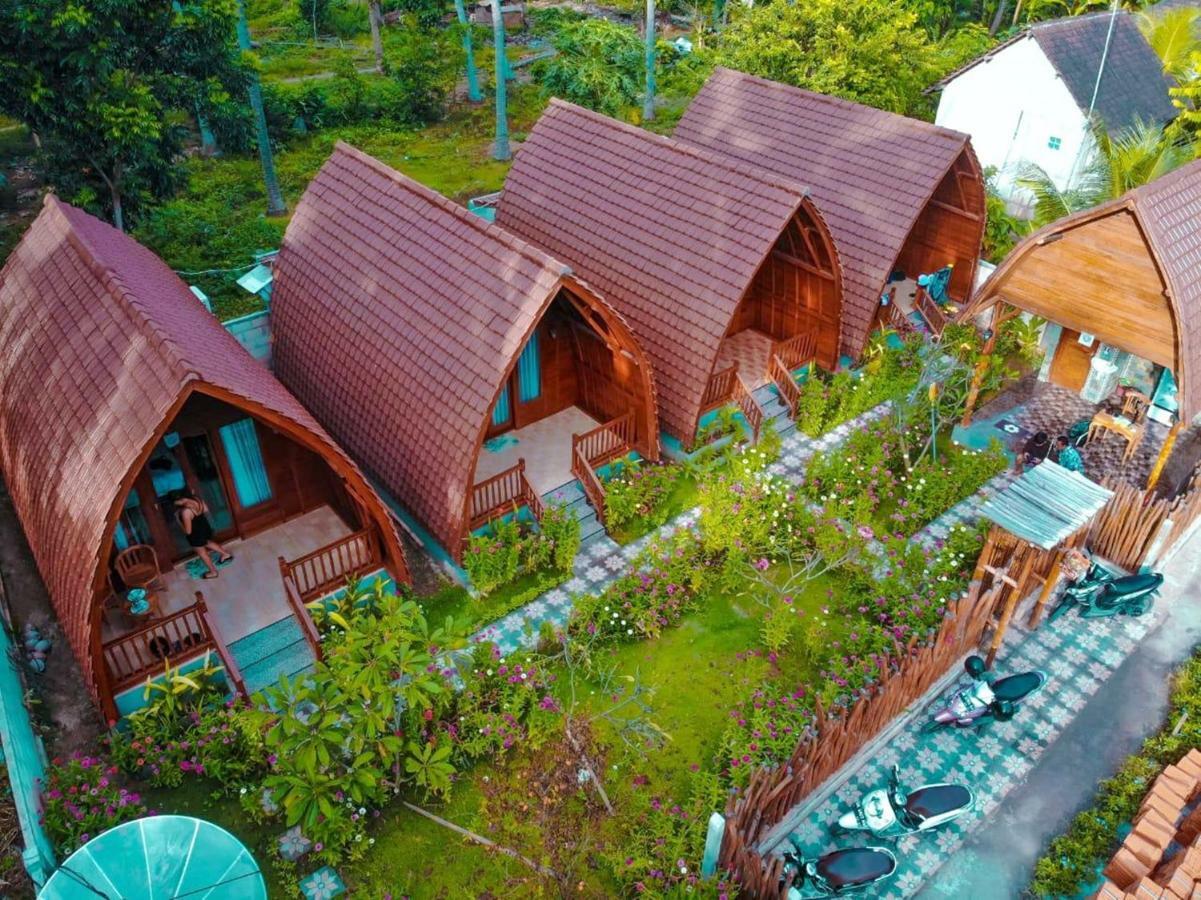 The Peace Arta Bungalow Batununggul Eksteriør bilde